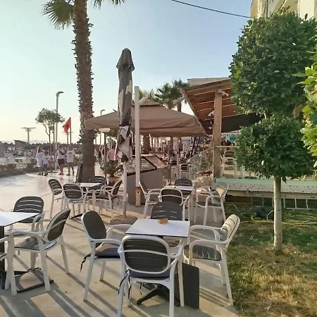 Sea View On The Coast شقة دراس